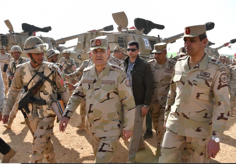 رئيس أركان حرب القوات المسلحة يشهد إجراءات تفتيش الحرب