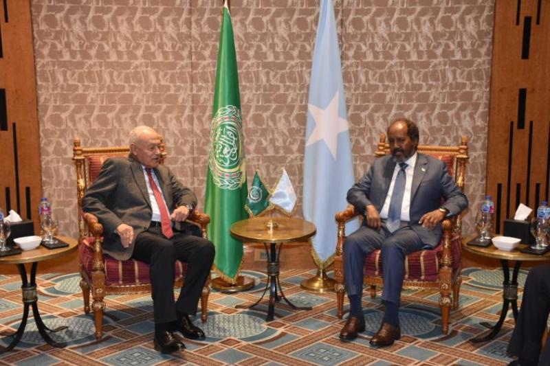 أبو الغيط يلتقي رئيس جمهورية الصومال الفيدرالية حسن شيخ محمود في القاهرة (صور)