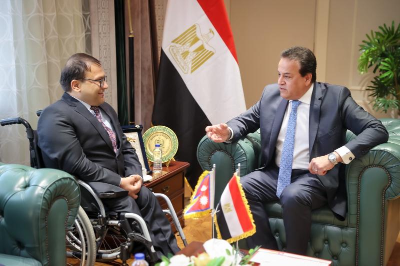 وزير الصحة يستقبل سفير دولة نيبال لدى مصر لمناقشة سبل التعاون المشترك في القطاع الصحي