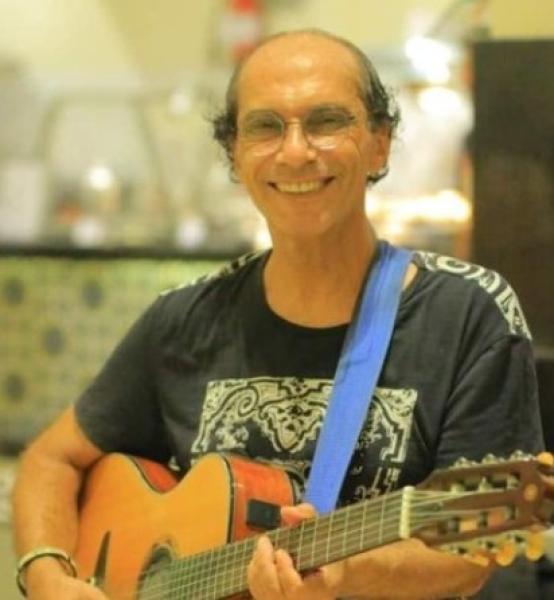 الموسيقيين تنعى عازف الجيتار ياسر الدلجاوي عضو فرقة محمد منير
