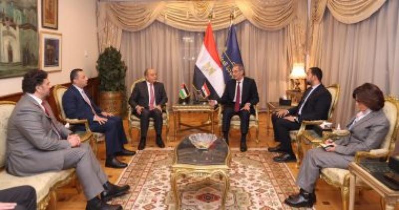 اتفاقية لإنشاء الكابل البحري الجديد "كورال بريدج" بين مصر والأردن