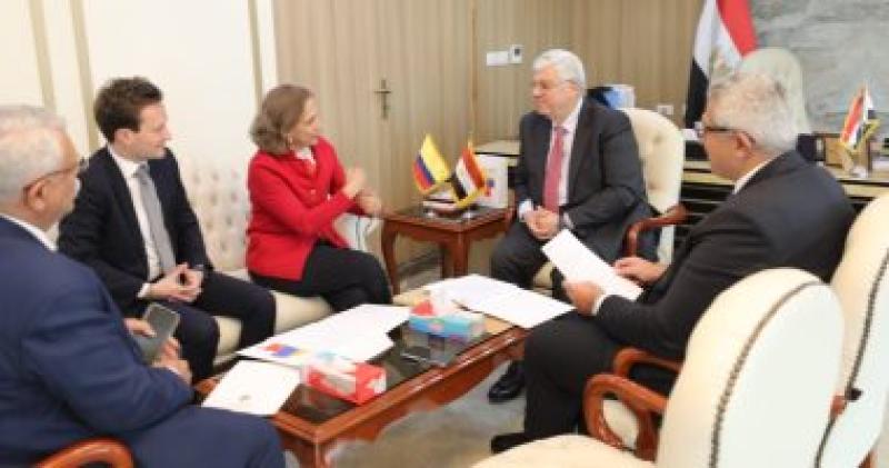 سفيرة كولومبيا تشيد بتطور منظومة التعليم العالى فى مصر