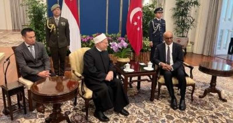 المفتي لرئيس سنغافورة: مصر تبذل كافة الجهود لرفع المعاناة عن الفلسطينيين