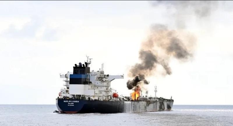 هيئة بحرية بريطانية : انفجار قرب سفينة تجارية قبالة ساحل عدن باليمن