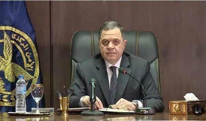 وزير الداخلية يبعث برقية تهنئة للبابا تواضروس بمناسبة احتفال عيد القيامة
