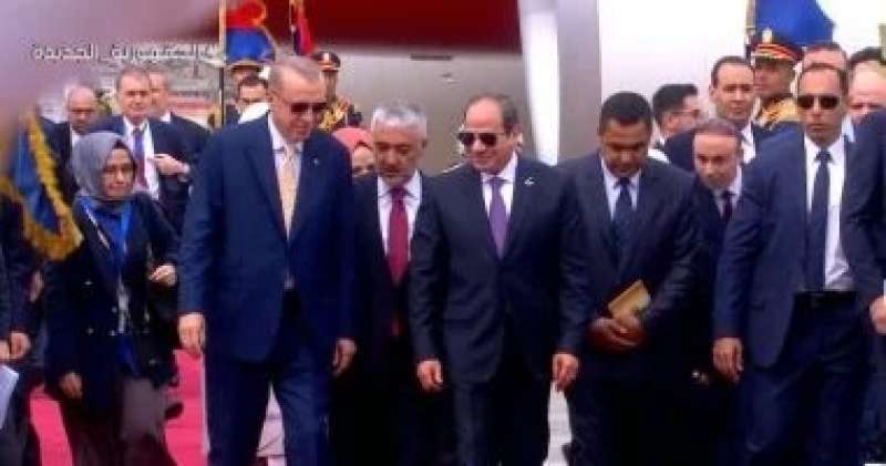مراسم استقبال رسمية للرئيس التركى لدى وصوله قصر الاتحادية