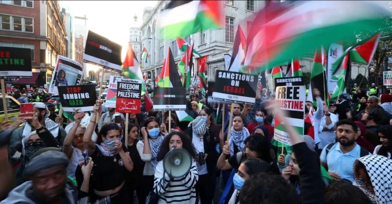تظاهرات تضامنا مع الشعب الفلسطيني