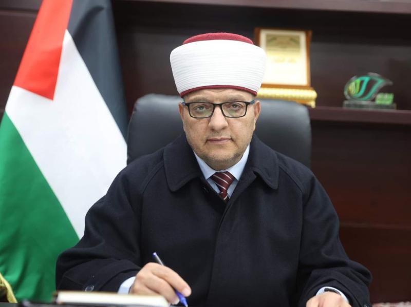 وزير الأوقاف الفلسطيني: منع الصلاة في الأقصى قد يقود إلى حرب دينية بالمنطقة
