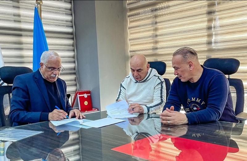 توقيع عقود حسام وإبراهيم حسن لتدريب منتخب مصر