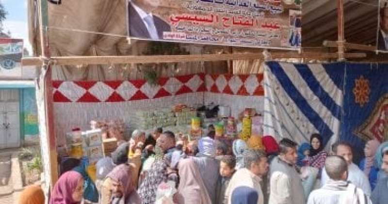 محافظ المنيا يوجه بزيادة منافذ بيع السلع وإقامة معارض أهلا رمضان بجميع المراكز