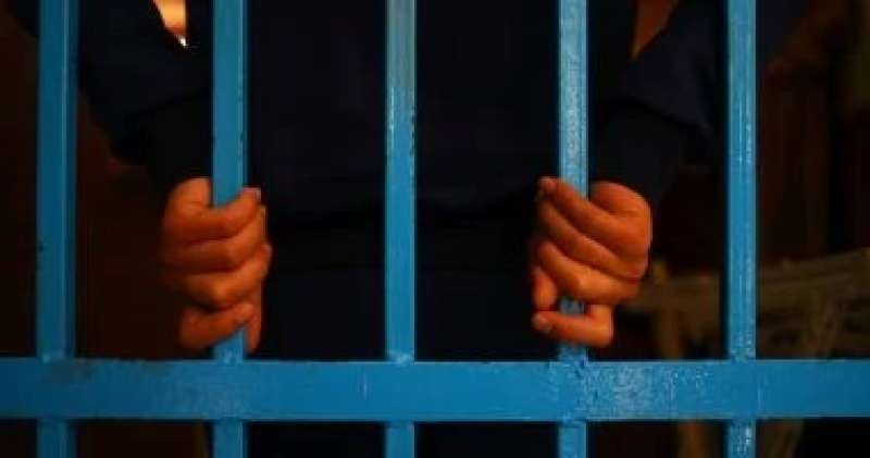 حبس متهمين بحيازة مواد مخدرة وسلاح وطلقات نارية بمدينة نصر