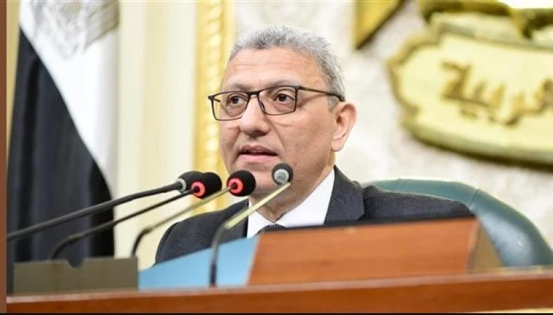 المستشار أحمد سعد يفتتح الجلسة العامة للنواب لمناقشة تعديلات حماية المستهلك