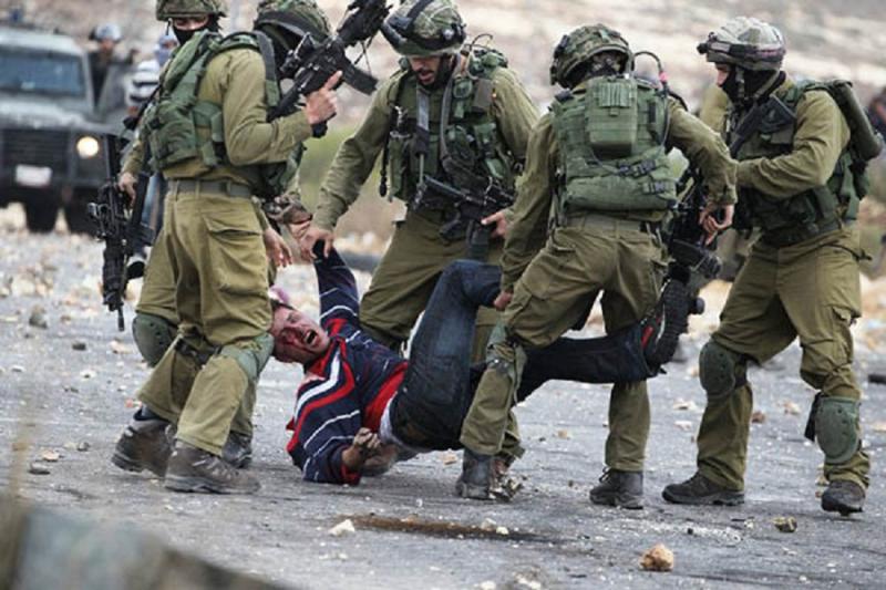 قوات الاحتلال الإسرائيلي تعتقل فلسطينيين من بيت لحم