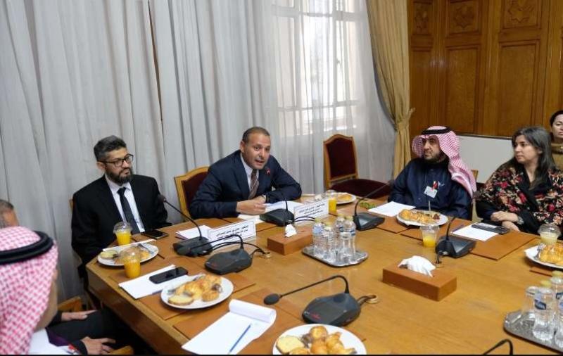 السفير خالد منزلاوي يلتقي وفد معهد الأمير سعود الفيصل للدراسات الدبلوماسية