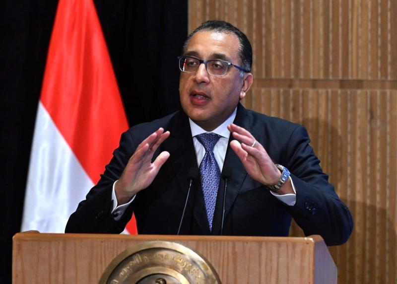 رئيس الوزراء: الخروج الكامل للأزمة سيحتاج بضعة أشهر لعودة الاقتصاد المصرى لوضعه السليم