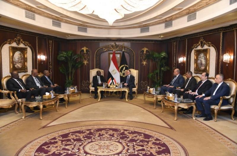 وزير الداخلية يستقبل نظيره السودانى لبحث المستجدات فى القضايا الأمنية
