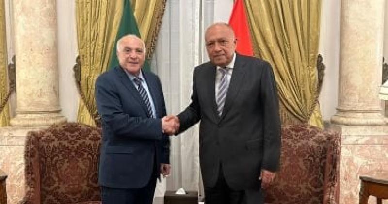 ‏وزير الخارجية يبحث مع نظيره الجزائري التحديات الاقليمية المشتركة