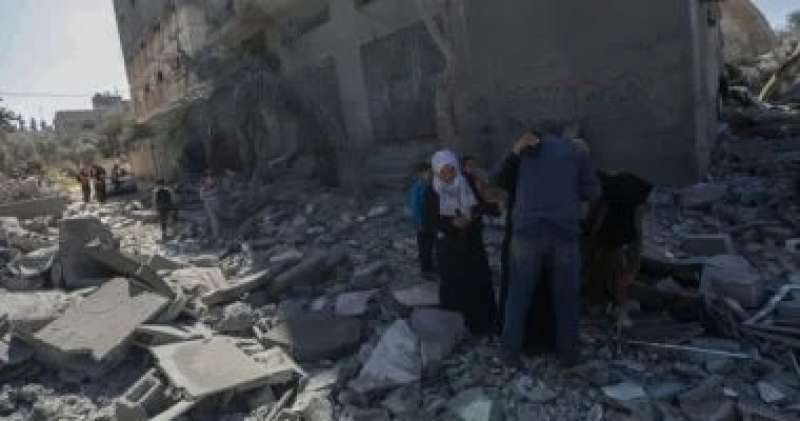استشهاد فلسطينى وإصابة آخرين جراء قصف الاحتلال منزلا فى جباليا شمال قطاع غزة