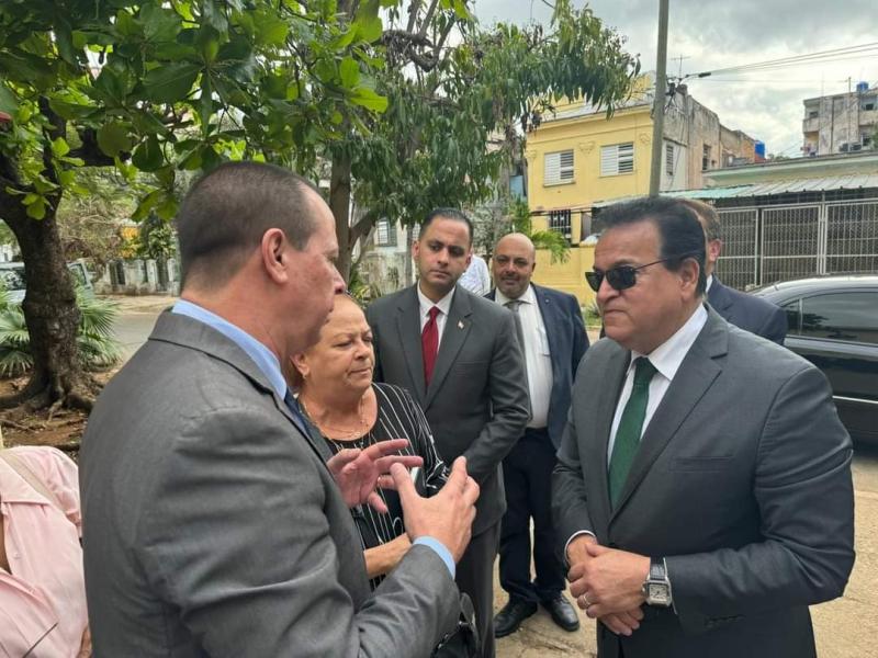وزير الصحة ونظيره الكوبي يتفقدان «مارييل» أول منطقة حرة للتنمية في كوبا