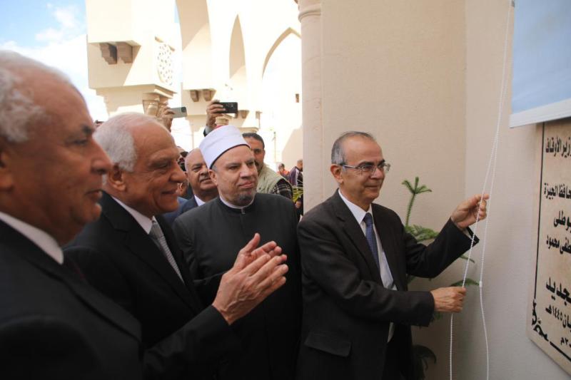 افتتاح مسجد مصطفى محمود 