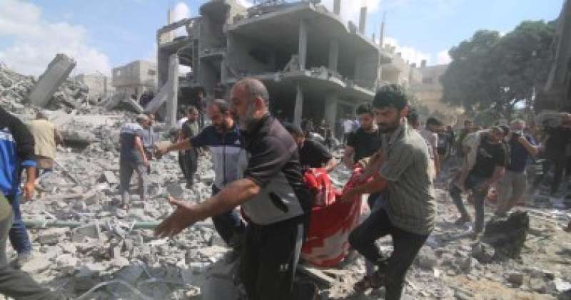 أكثر من 80 شهيدا إثر قصف إسرائيلى على منازل فى مخيم النصيرات ورفح وغزة