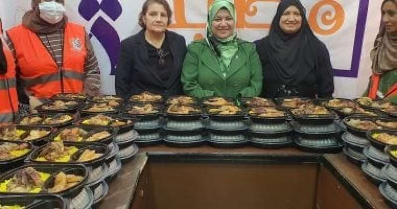 القومي للمرأة بكفر الشيخ: 500 وجبة للأسر الأولى بالرعاية بقرية كفر العرب