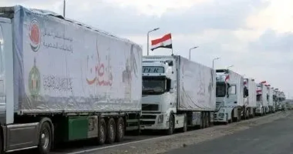 الهلال الأحمر المصري يدفع نحو 1600 طن من المساعدات لغزة عبر مبادرة «زاد العزة»