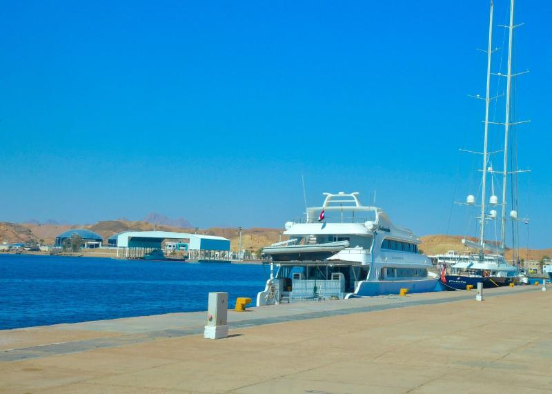 اعاده فتح ميناء شرم الشيخ بعد تحسن الأحوال الجوية
