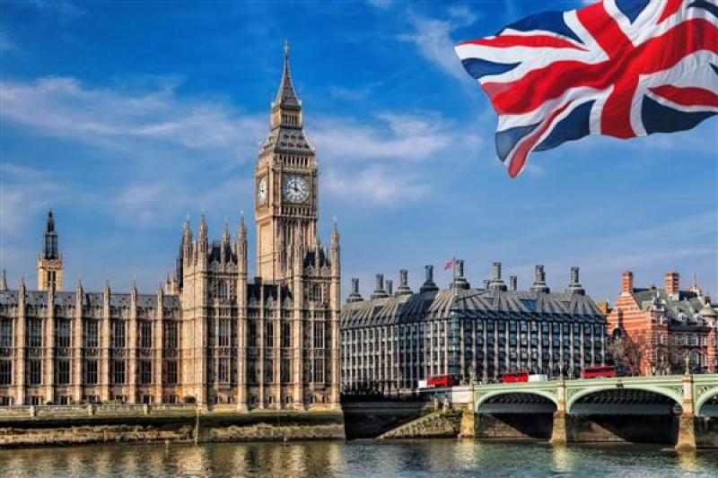 الجارديان: تزايد الضغوط البرلمانية على حكومة بريطانيا لحظر مبيعات الأسلحة إلى إسرائيل