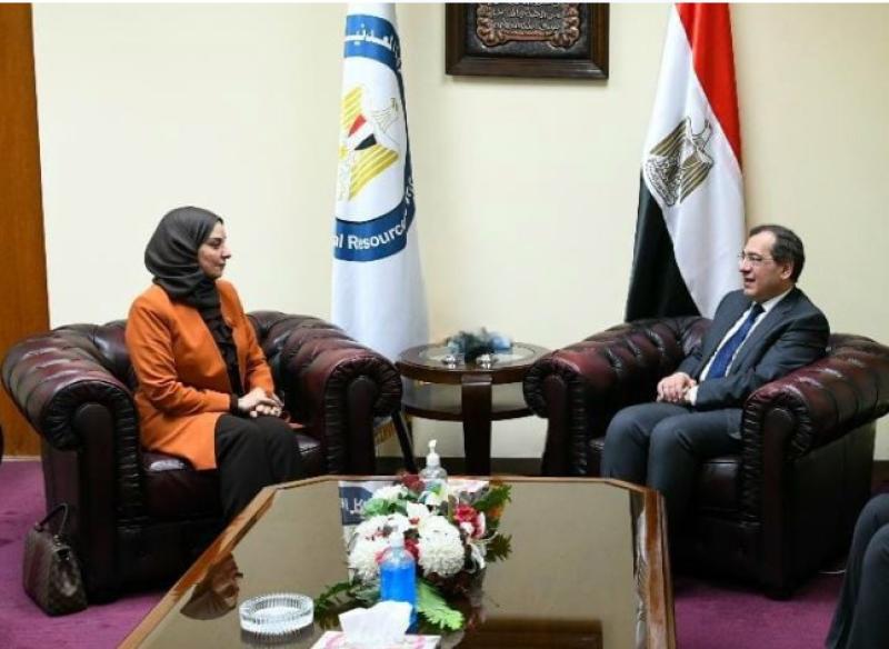 وزير البترول يبحث مع سفيرة البحرين بالقاهرة تعزيز التعاون المشترك