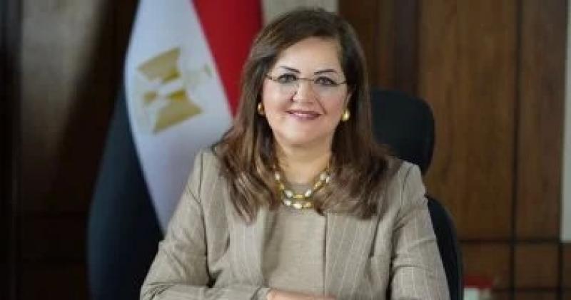 وزير التخطيط  تهنئ شركات مصر للتأمين لحصولها على أعلى درجة ائتمانية