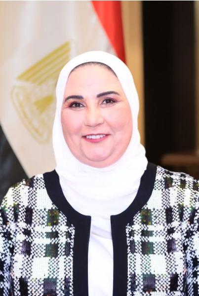 وزيرة التضامن: فتح حساب استثنائي لصندوق العربي للعمل الاجتماعي دعمًا للشعب الفلسطيني