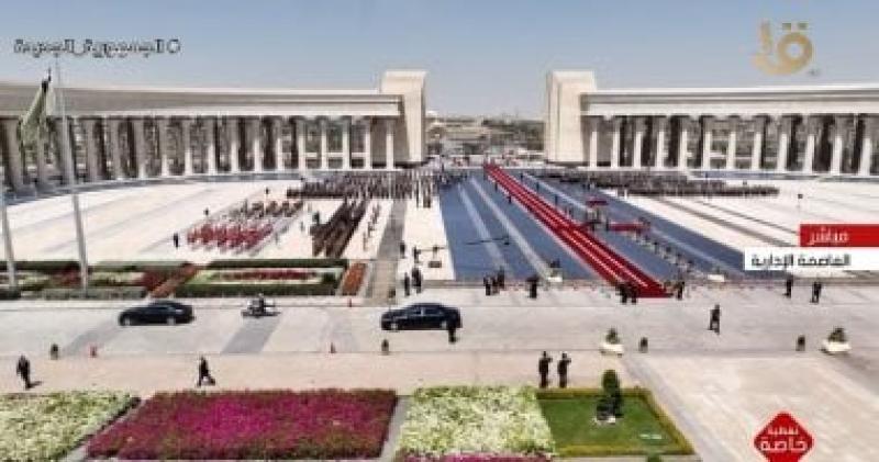 الحمام الزاجل يزين سماء العاصمة الإدارية فى احتفالات تنصيب الرئيس السيسى