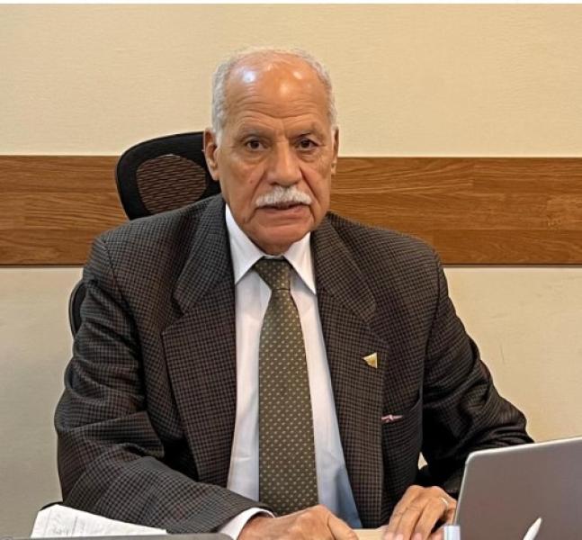  الدكتور محمد أبو العلا