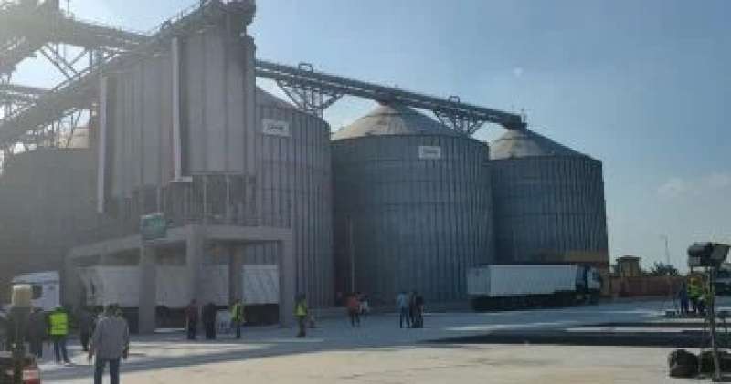 9 صوامع لتخزين القمح بمدينة الحمام في مطروح بسعة تخزينية 45 ألف طن