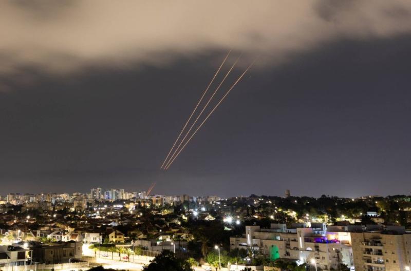 «بوليتيكس فيرست»: الهجوم الإيراني على إسرائيل «ماهر»