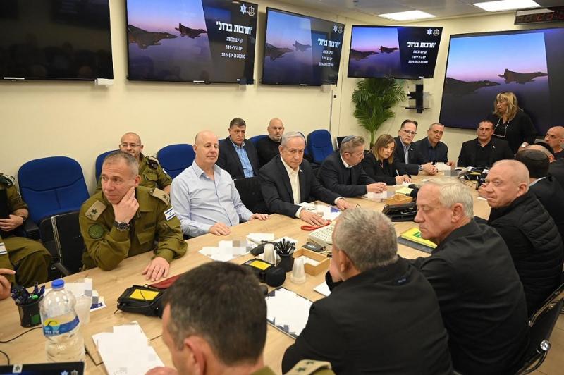 نتنياهو مع الحكومة الإسرائيلية