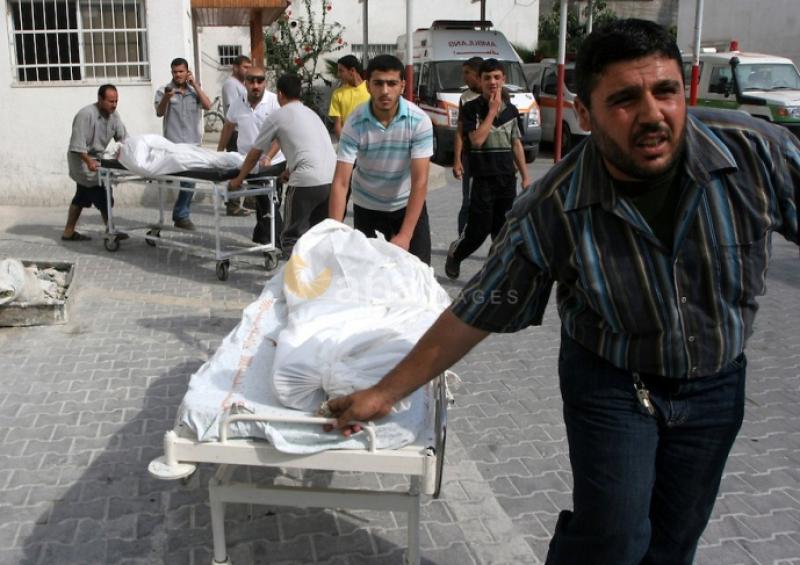 قصف إسرائيلي أمام مستشفى الأمل في خان يونس