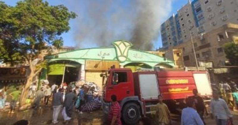 حريق فى مول تجارى بأسوان والحماية المدنية تحاول إخماد النيران