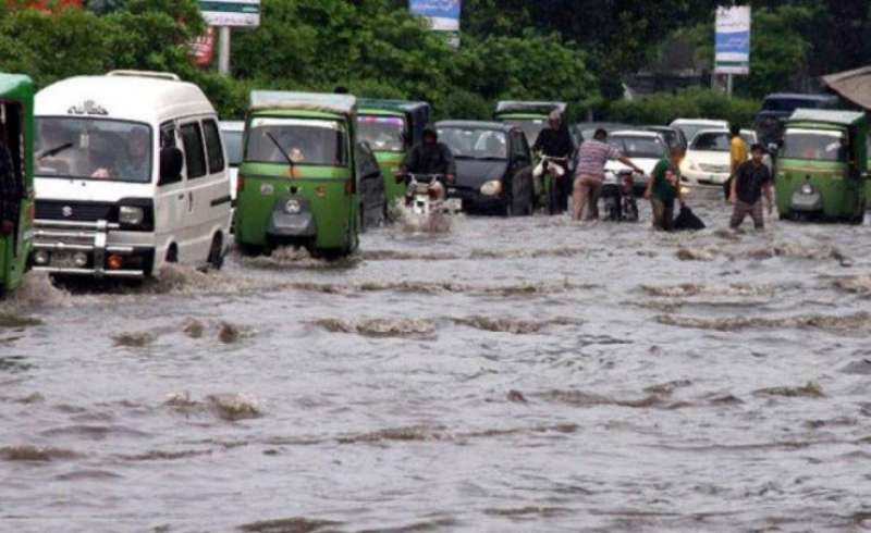 الأمطار الغزيرة تودي بحياة نحو 140 شخصا في باكستان وأفغانستان