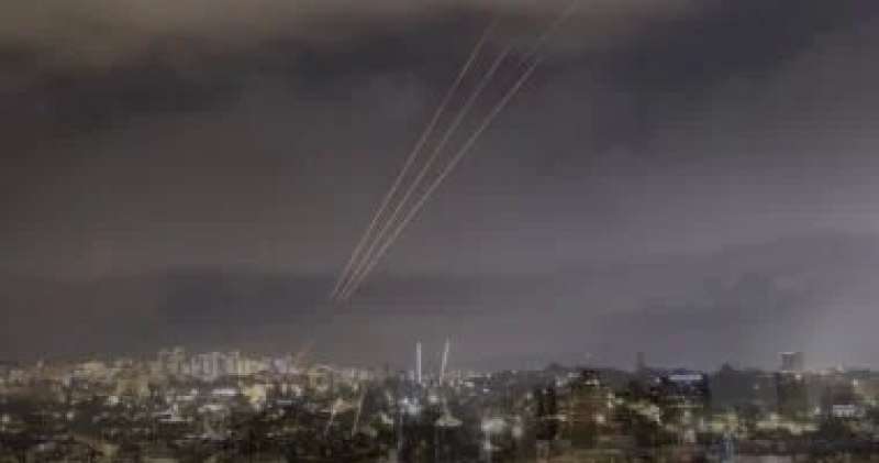 إعلام إسرائيلى: تل أبيب هاجمت 9 أهداف فى قاعدة جوية للحرس الثورى قرب أصفهان