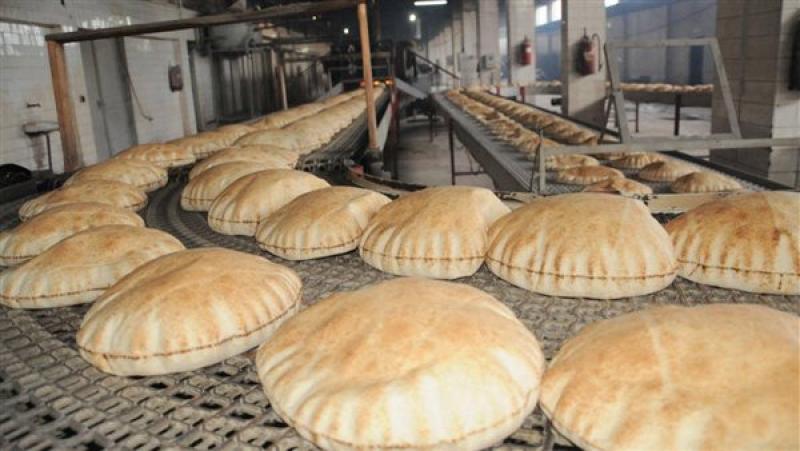 محافظ أسوان: تطبيق الإشتراطات الجديدة لتحديد أوزان وأسعار رغيف الخبز السياحي
