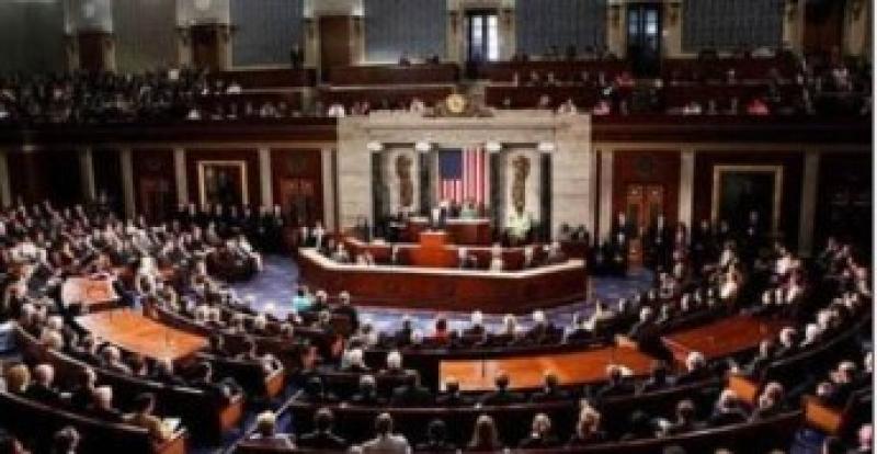 مجلس الشيوخ الأمريكي يصادق على تجديد العمل بقانون المراقبة والتجسس