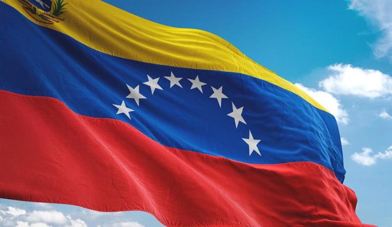 رئيس فنزويلا يؤكد حرص بلاده على تعزيز علاقات التعاون مع الإمارات