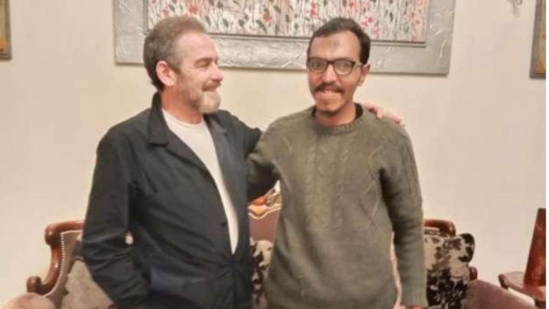 الفنان أحمد عبدالعزيز والشاب حسن