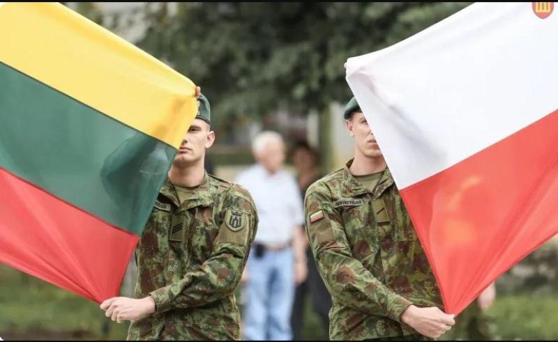 ليتوانيا وبولندا