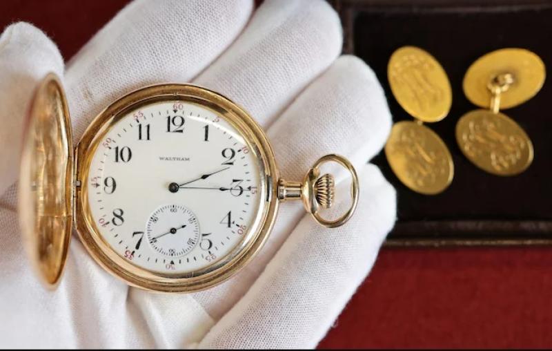 ساعة الجيب ذهبية تخص أغنى رجل على متن السفينة تايتانيك