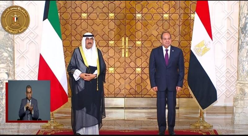 الرئيس السيسي يمنح أمير الكويت قلادة النيل