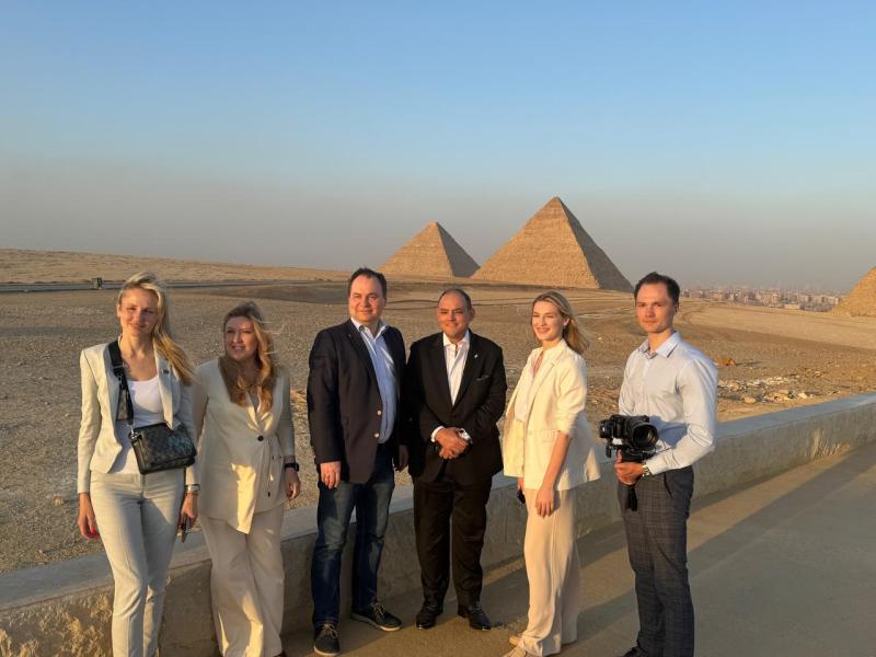 رئيس وزراء بيلاروسيا يزور المتحف القومي للحضارة المصرية بالفسطاط ومنطقة أهرامات الجيزة