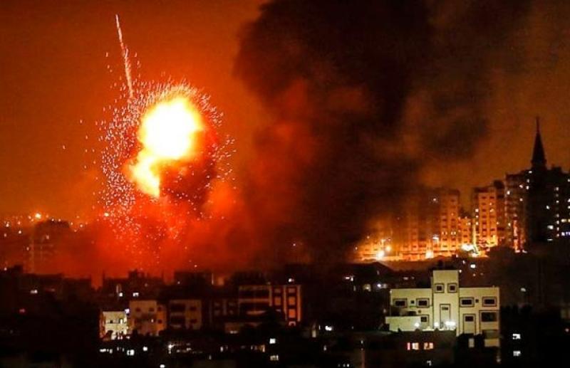 شهيدان ومصابون بقصف إسرائيلي وسط وجنوب قطاع غزة